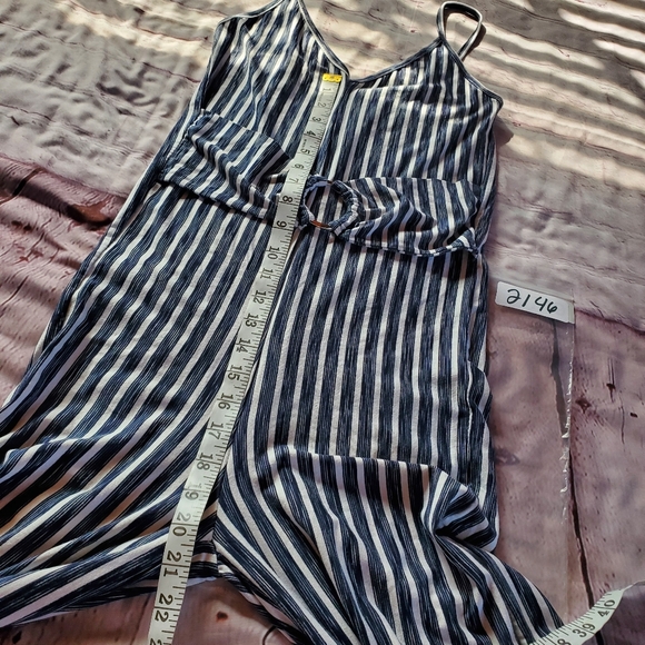 Italy Moda Jumpsuit Striped Blue Sleeveless Belted Size Small Pull-on Stretch - Picture 8 of 9